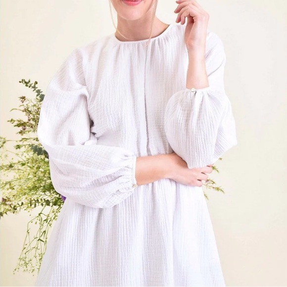 NWT Every Open Back Mini Dress in White - Picture 2 of 9